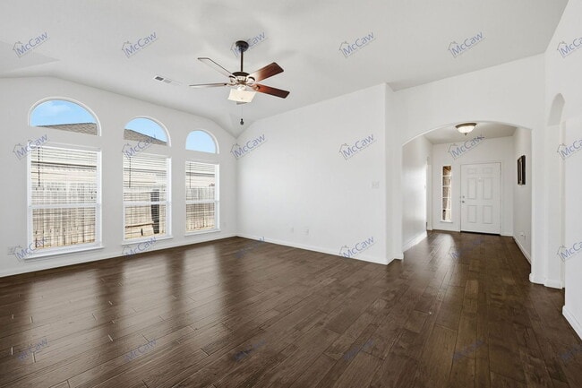 Building Photo - 328 Meadow View Ln