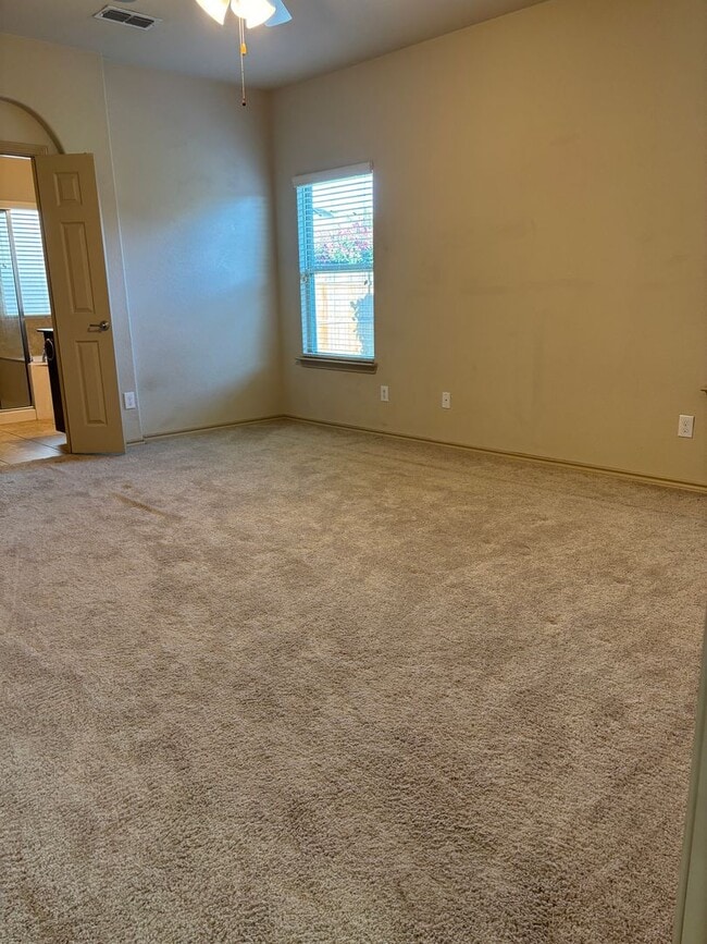Building Photo - Keller ISD, 3 Bed in Rolling Meadows