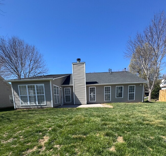 Building Photo - 32 N Sunberry Trail