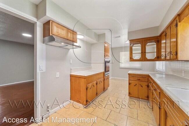 Building Photo - 4 br, 2 bath House - 4108 Agate St