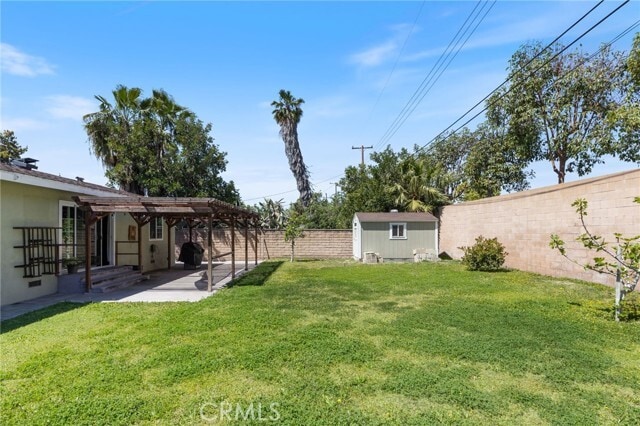 Building Photo - 12291 Hampton Ave