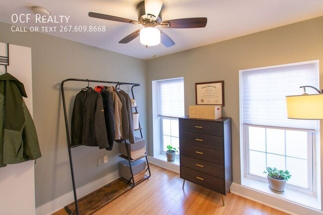 Building Photo - 1814 Christian St