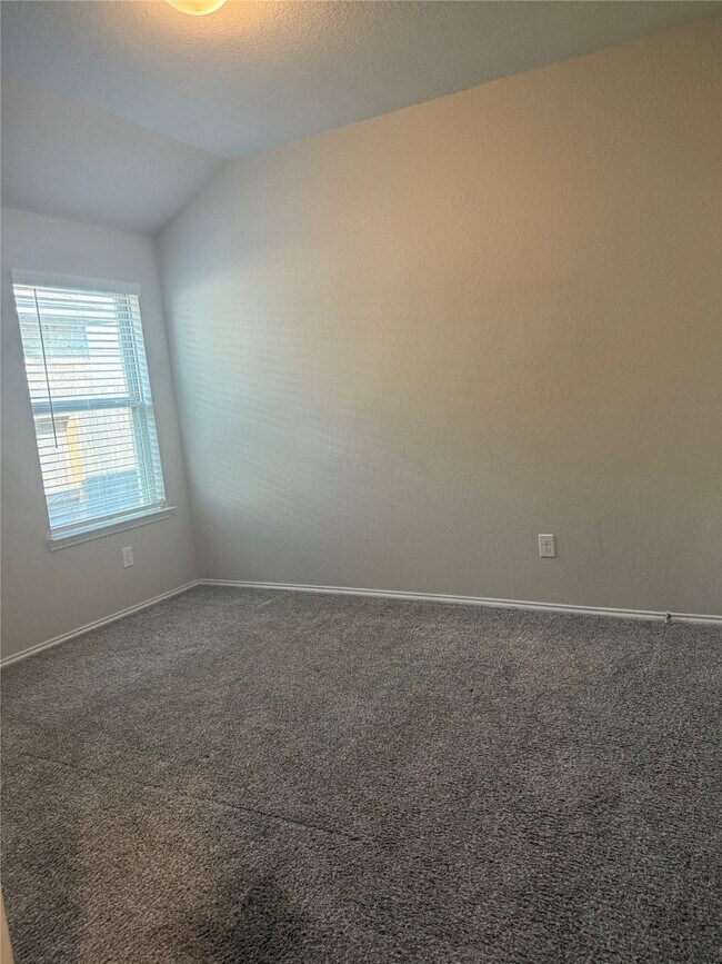 Building Photo - 15310 Dinnet Berm Dr