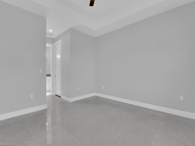 Building Photo - 4210 58th Ave NE