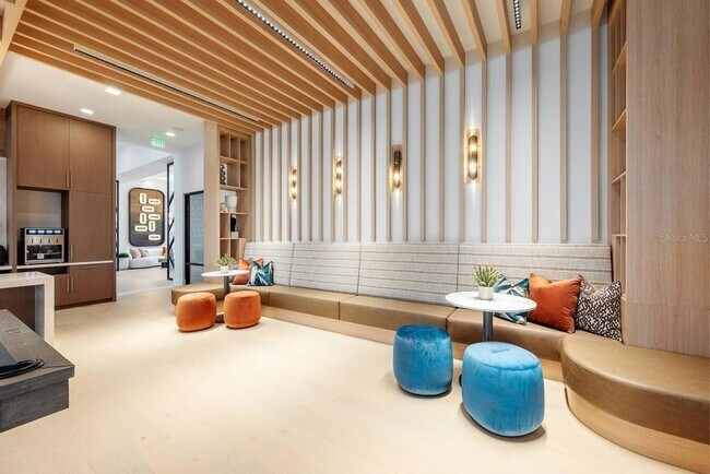 Building Photo - 3020 Base Blvd