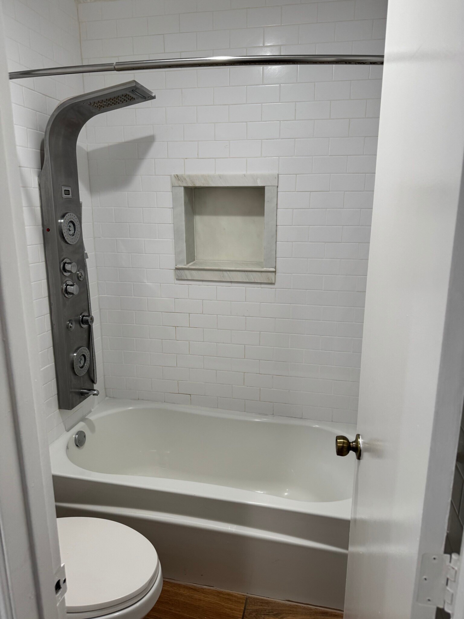 Shower w/Stainless Panel - 4444 E Paradise Village Pky N