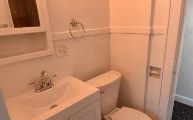 Building Photo - 87-89 W California Avenue