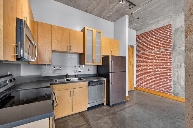 Building Photo - 1601 Washington Ave
