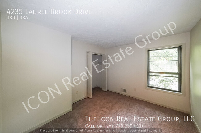 Building Photo - 4235 Laurel Brook Dr