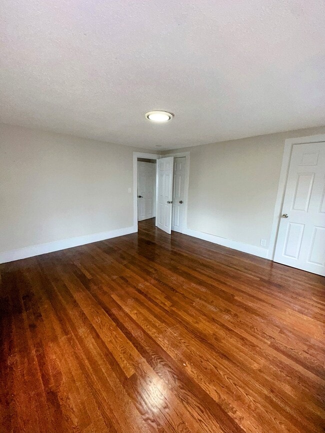 Building Photo - 34 Bulkeley Pl