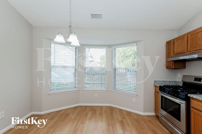 Building Photo - 3006 Parkland Dr