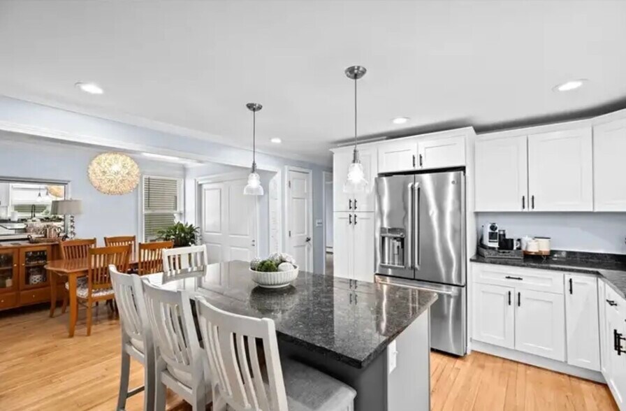 Kitchen - 113 Mountain Ave