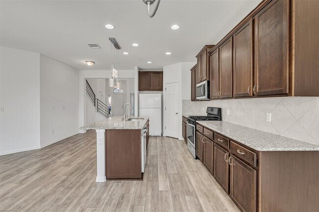 Building Photo - 620 Little Draw Ln