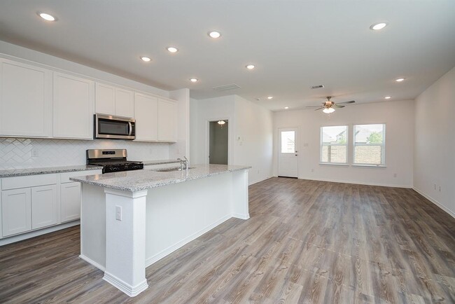 Building Photo - 5962 First Blush Dr