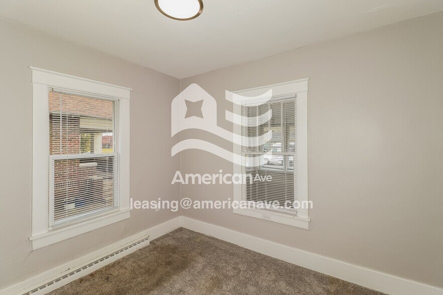 Building Photo - 521 Dale Ave