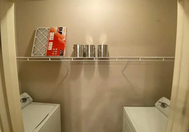 Building Photo - 4 BD/4.5 BA