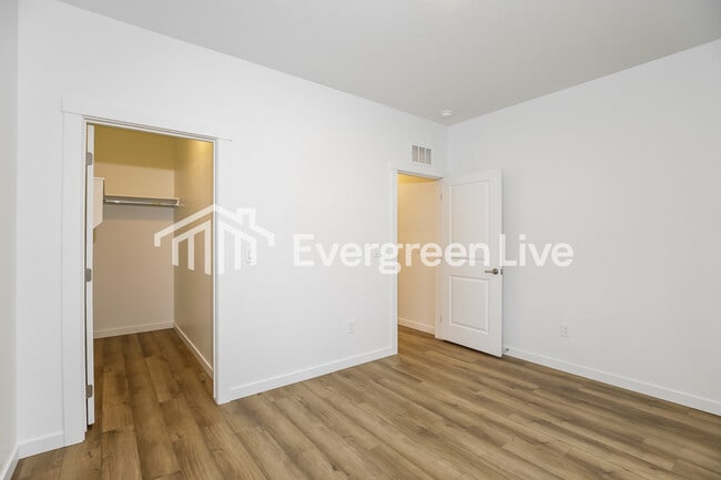 Building Photo - 4318 Portofino Wy