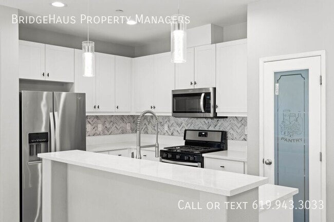 Building Photo - 1709 Signature Pl