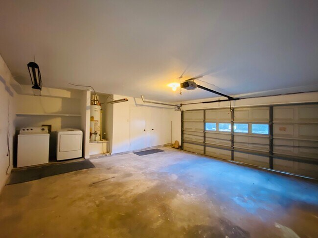 Building Photo - 30 River Creek Way