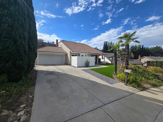 Primary Photo - San Carlos - Cul-de-sac Location - Master ...