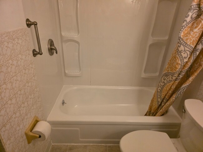 Building Photo - 12120 Valerie Dr