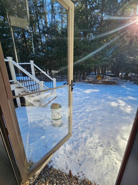 Building Photo - 435 High St