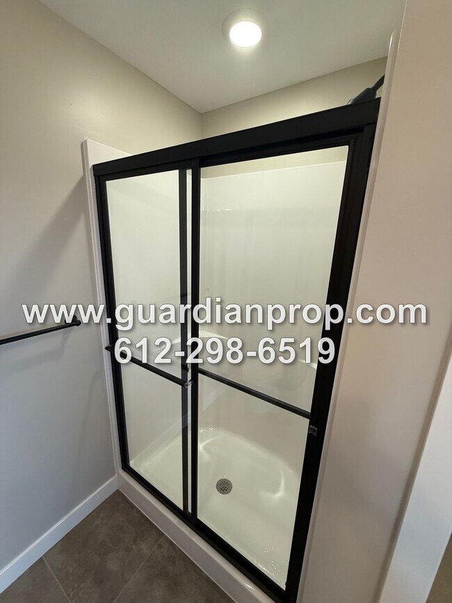 Building Photo - Luxury New Construction Townhouse Availabl...