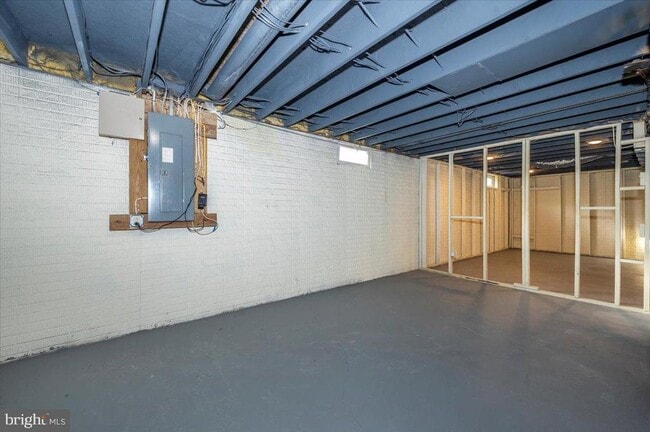 Building Photo - 426 Washington St