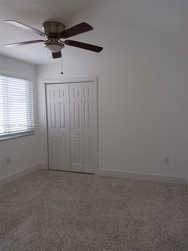 Building Photo - 9228 SW 37th St