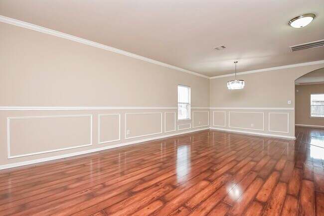 Building Photo - 407 Stream Mill Ln