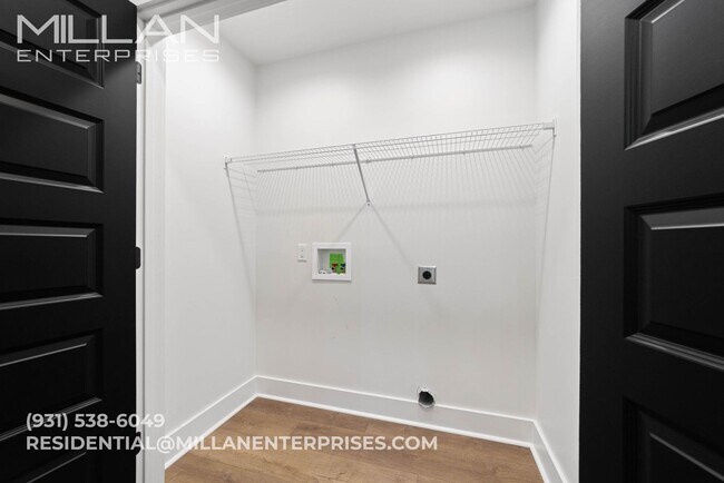 Building Photo - Luxury Modern Home with Covered Deck & Bonus Room - Enjoy Your First Month FREE with a 13-Month L...