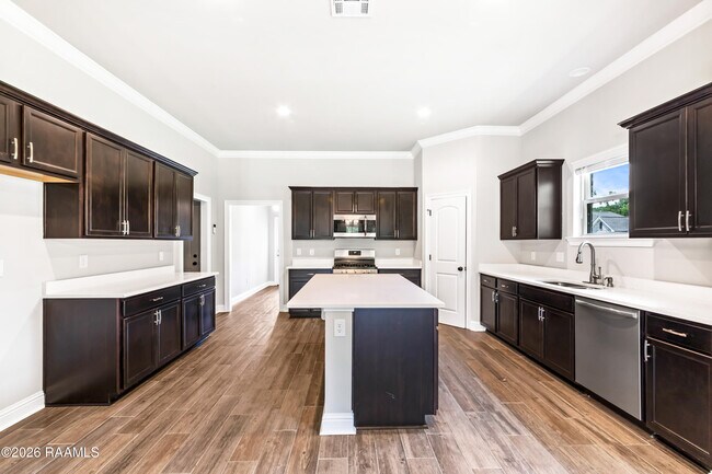 Building Photo - 128 Rose Of Sharon Ln