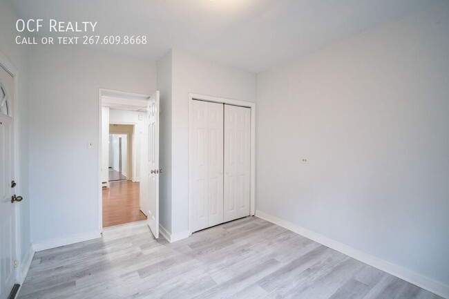 Building Photo - One Bed Passyunk Square Apartment
