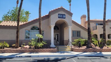 Building Photo - Great Location in Green Valley