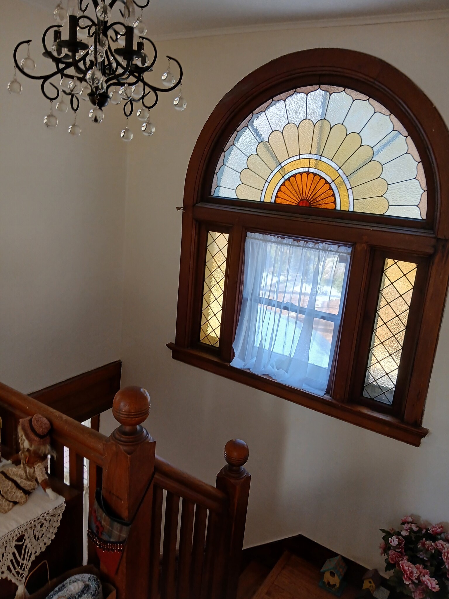 LOUTS OF CHARACTER AND LIGHT - 103 W 2nd Ave