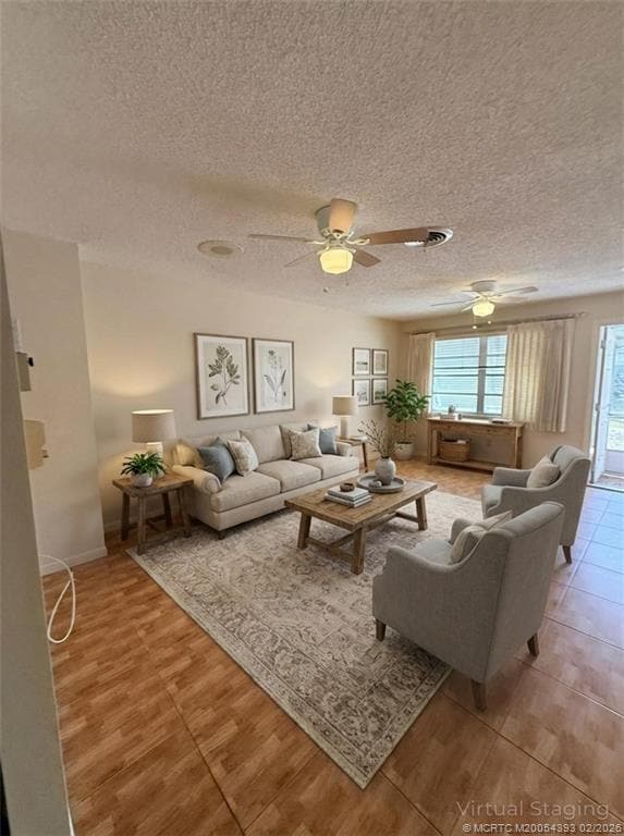 Building Photo - 2417 NW Holiday Ct