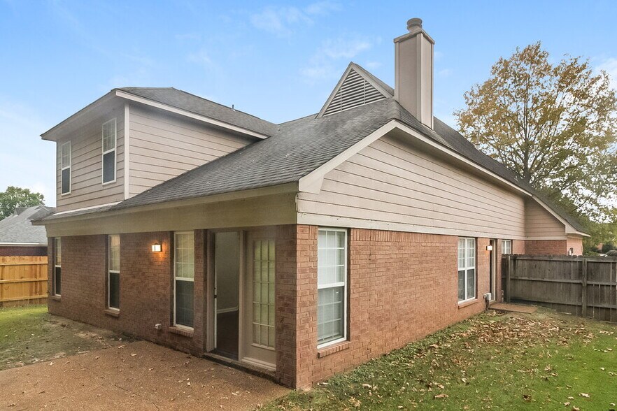 Building Photo - 1700 Torrington Ct