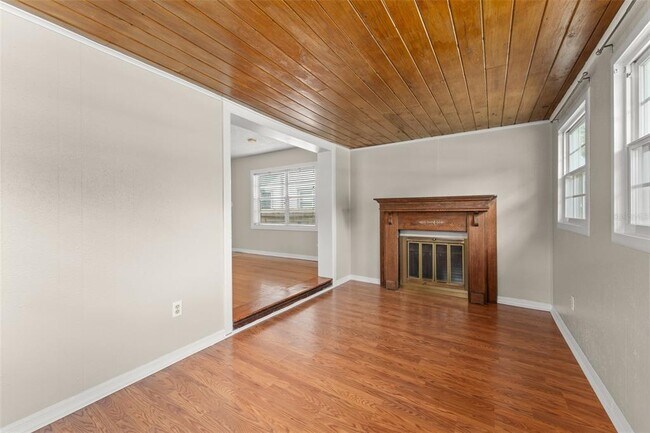 Building Photo - 2110 Gerda Terrace