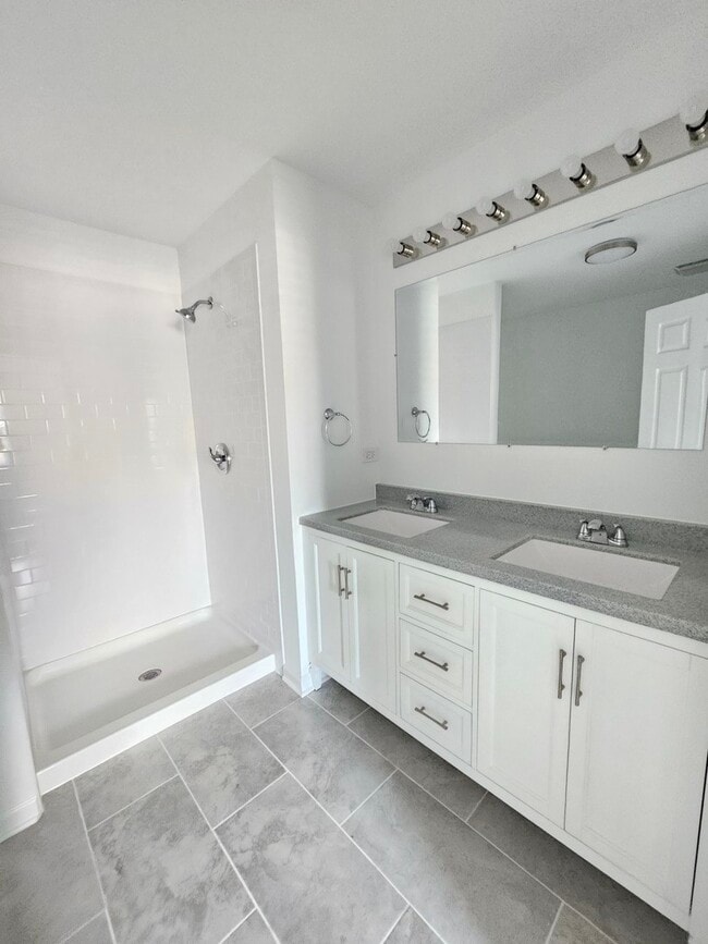 Building Photo - 1269 Bradley Cir