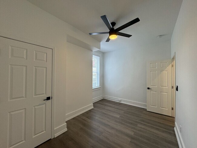 Building Photo - 7 Bed/3 Bath Mins. from UC Campus $750/pp ...