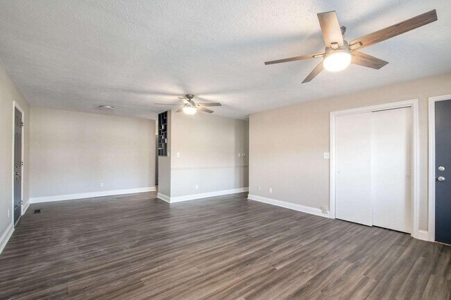 Building Photo - 901 Tribal St