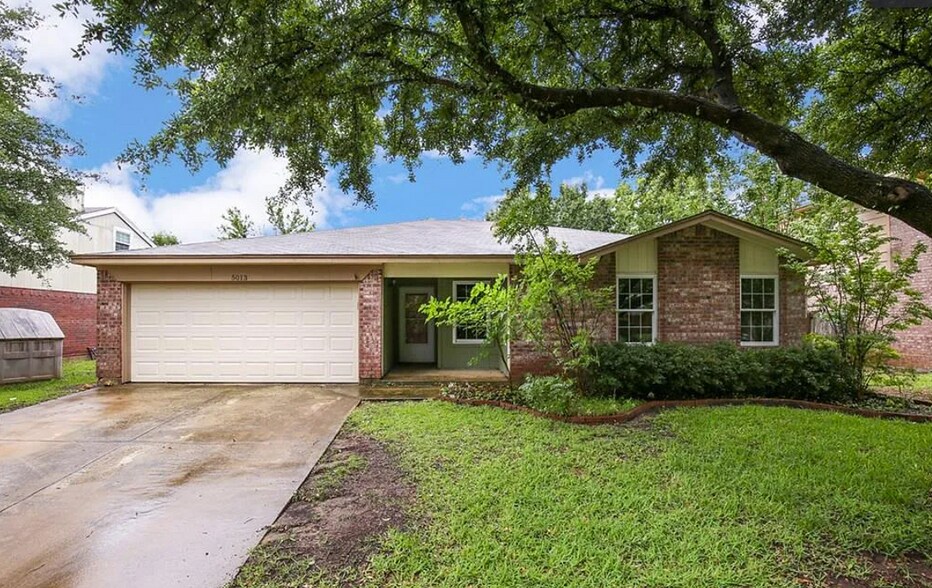 Primary Photo - 5013 Cedar Springs Dr