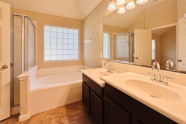 Building Photo - 24535 Sawgrass Meadow Ln