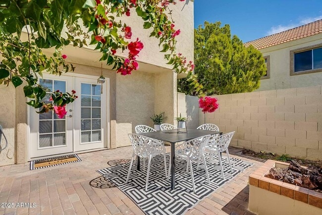 Building Photo - 7906 E Keim Dr