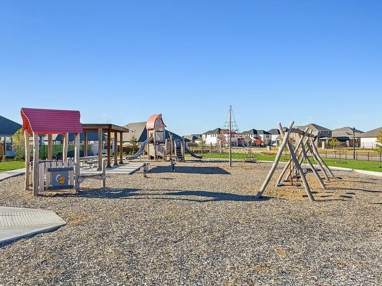 Building Photo - 5009 Celebration Dr