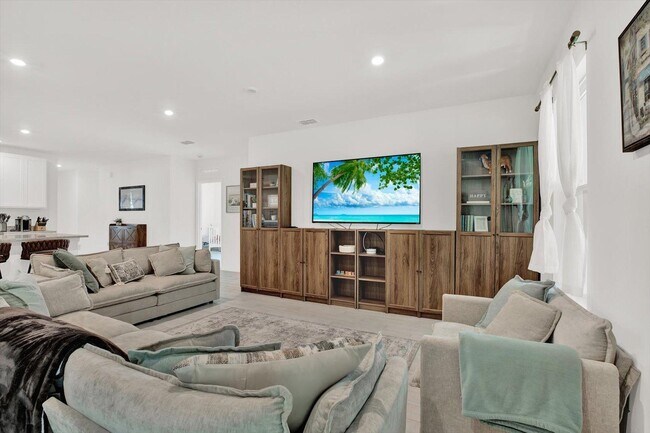 Building Photo - 18187 Macassar Rd