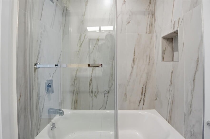 Building Photo - 1820 Prosser Ave