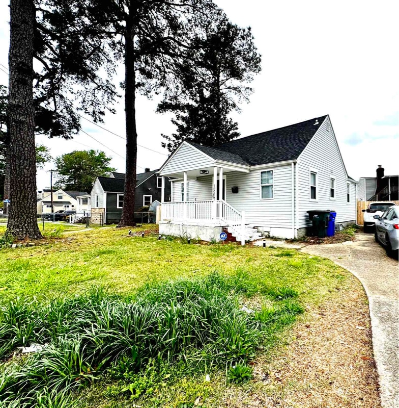 Building Photo - 2807 Sewells Point Rd