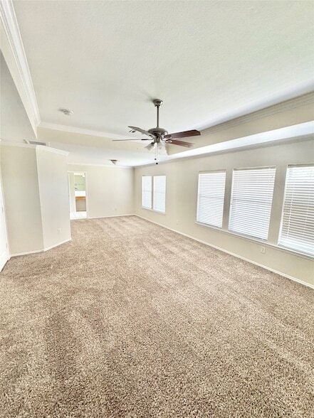 Building Photo - 203 Spruce Trail