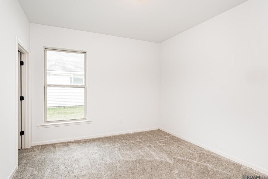Building Photo - 18311 Terraceside Dr